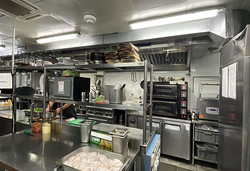 Tips to Consider When Choosing a Resort Kitchen Equipment Supplier