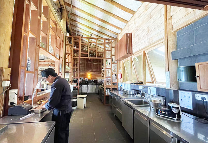 Top 10 Commercial Kitchen Equipment Manufacturers in 2025