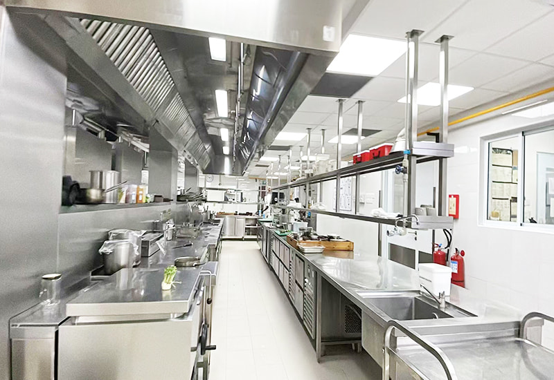 Top 10 Commercial Kitchen Equipment Manufacturers in 2025